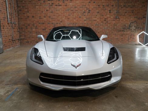 Used 2015 Chevrolet Corvette Stingray Coupe w/ Battery Protection Package RWD image 5