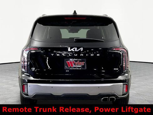 Used 2024 Kia Telluride EX w/ EX Captain's Chair Package AWD/4WD image 5