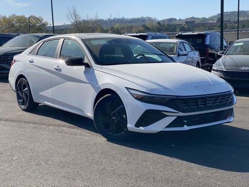 New 2026 Hyundai Elantra SEL Sport Premium FWD image 1