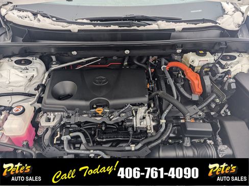 Used 2020 Toyota RAV4 LE image 24