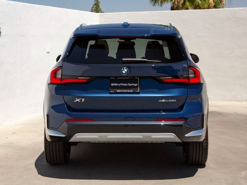 Certified 2025 BMW X1 xDrive28i w/ Technology Package image 7