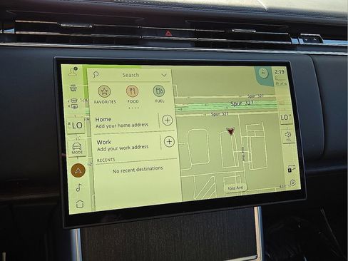 Used 2025 Land Rover Range Rover SE image 25