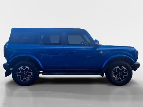 Used 2022 Ford Bronco Outer Banks image 7