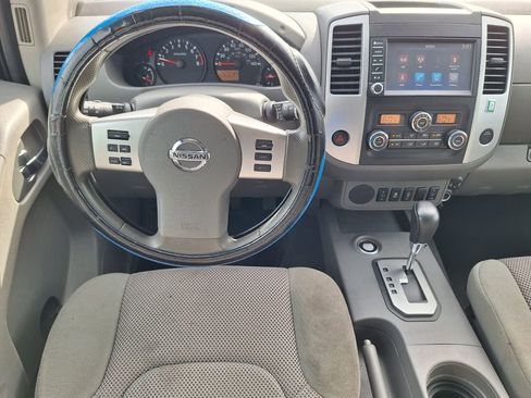Certified 2021 Nissan Frontier SV image 21