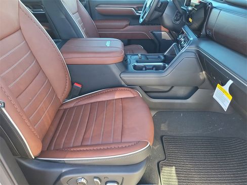 New 2026 GMC Sierra 3500 Denali Ultimate image 10