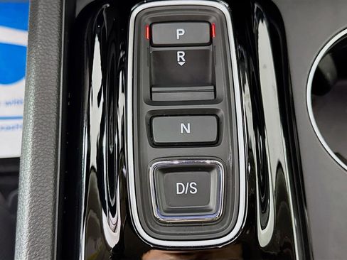 Used 2025 Honda Pilot EX-L image 22