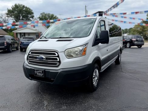 Used 2016 Ford Transit 350 XLT RWD image 4