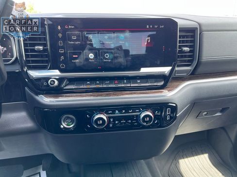 Used 2024 GMC Sierra 1500 SLE AWD/4WD image 13