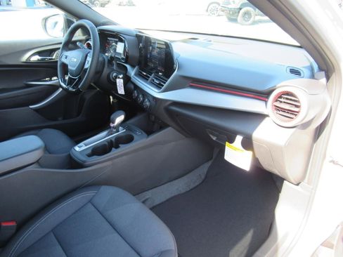 New 2026 Chevrolet Trax RS w/ Driver Confidence Package image 11