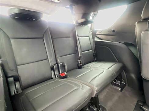 Used 2022 Chevrolet Tahoe Z71 w/ Luxury Package image 28