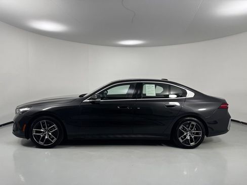 Used 2026 BMW 530i xDrive AWD/4WD image 5