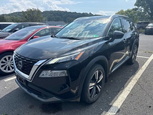 Used 2023 Nissan Rogue SL FWD image 2