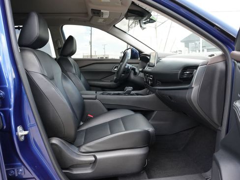 Used 2021 Nissan Rogue SV w/ Premium Package AWD/4WD image 22