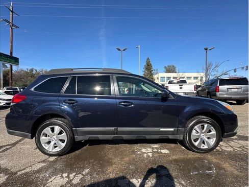 Used 2012 Subaru Outback 3.6R Limited w/ Moonroof Pkg image 9