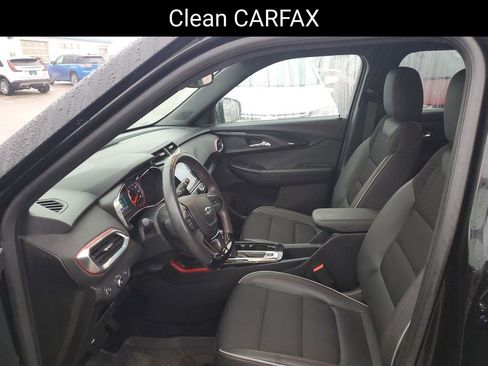 Used 2021 Chevrolet TrailBlazer RS w/ Technology Package image 6