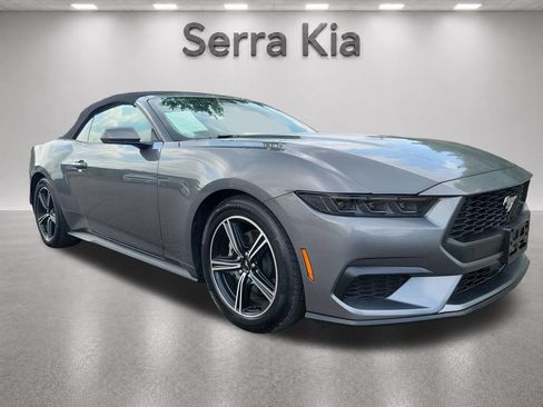 Used 2025 Ford Mustang Premium RWD image 7