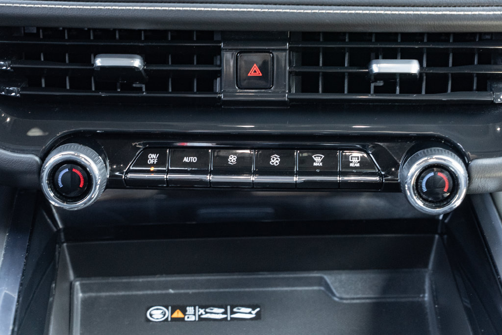 Used 2025 Chevrolet Tahoe Premier AWD/4WD image 13