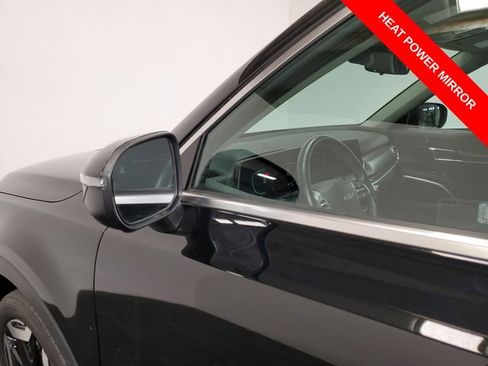 Used 2025 Kia Telluride S image 34