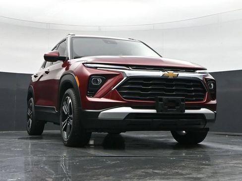 Used 2024 Chevrolet TrailBlazer LT w/ Driver Confidence Package FWD image 41