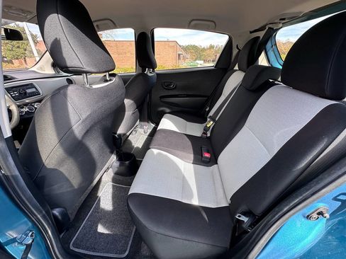 Used 2014 Toyota Yaris L image 14