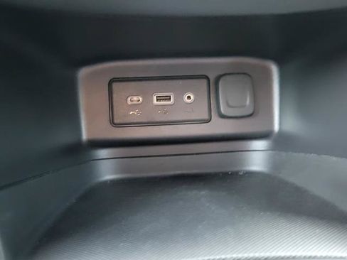 Used 2024 Chevrolet Equinox LT w/ LPO, Floor Liner Package AWD/4WD image 33