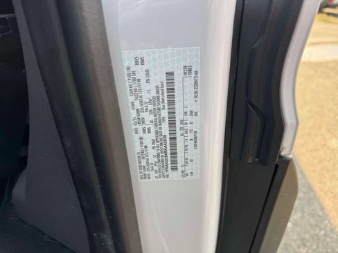 Used 2024 Ford Transit 350 XLT RWD image 13