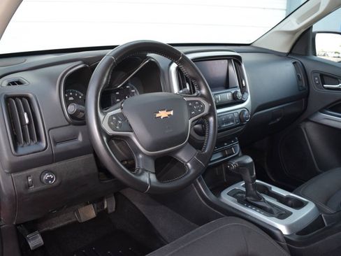 Used 2020 Chevrolet Colorado LT RWD image 30