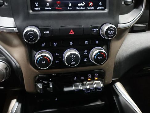 Used 2019 RAM 1500 Laramie image 28