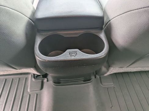 Used 2015 Toyota Tacoma 4x4 Access Cab V6 w/ TRD Off-Road Package image 18