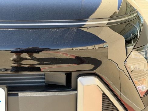 New 2026 Hyundai Kona SE image 7