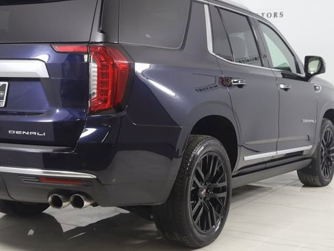 Used 2021 GMC Yukon Denali w/ Denali Premium Package image 45