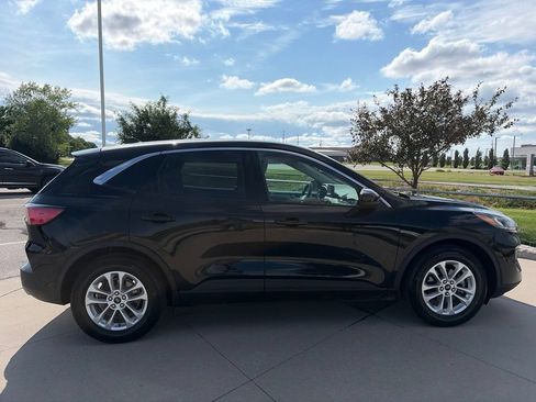 Used 2020 Ford Escape SE FWD image 15