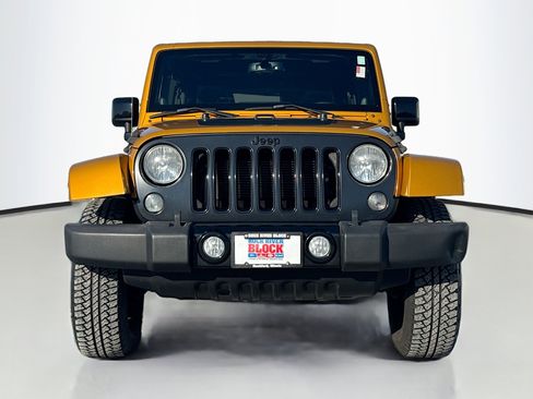 Used 2014 Jeep Wrangler Altitude image 15