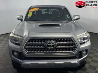 Used 2017 Toyota Tacoma TRD Sport w/ Premium & Technology Package AWD/4WD video 2