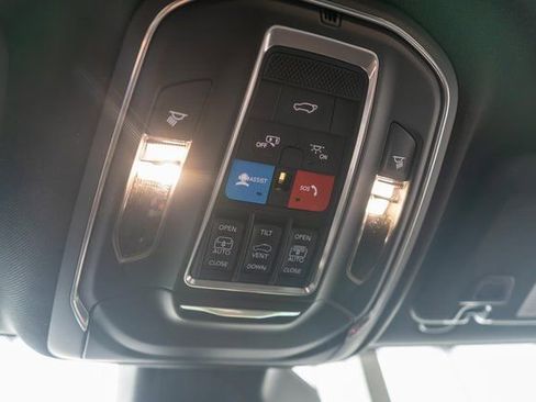 New 2026 Jeep Grand Cherokee Limited image 36