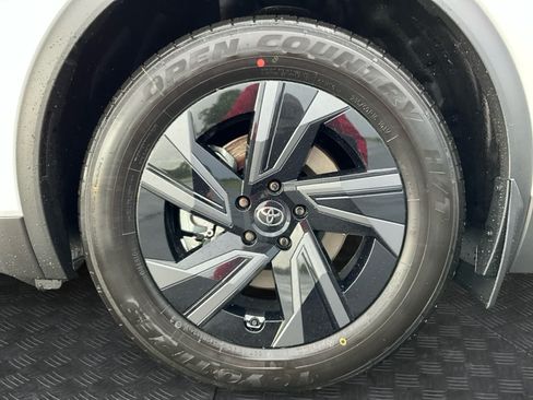 New 2026 Toyota C-HR AWD/4WD image 9