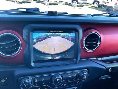 Used 2018 Jeep Wrangler Unlimited Rubicon image 21