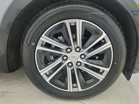 Used 2023 Cadillac Lyriq 2WD image 60
