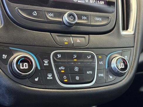 Used 2024 Chevrolet Malibu LT image 20