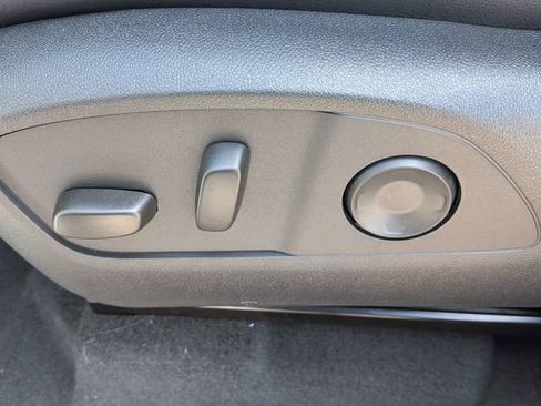 New 2026 Buick Enclave Sport Touring w/ Power Package FWD image 18