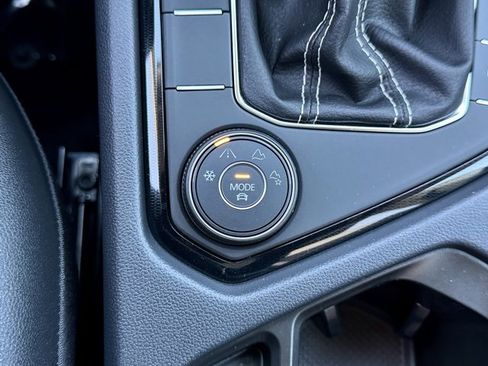 New 2026 Volkswagen Taos SEL image 29