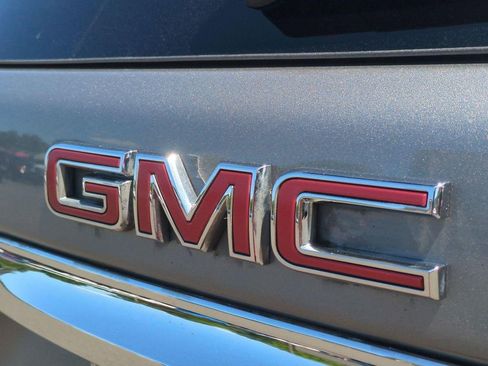 Used 2023 GMC Terrain SLT w/ Tech Package AWD/4WD image 23