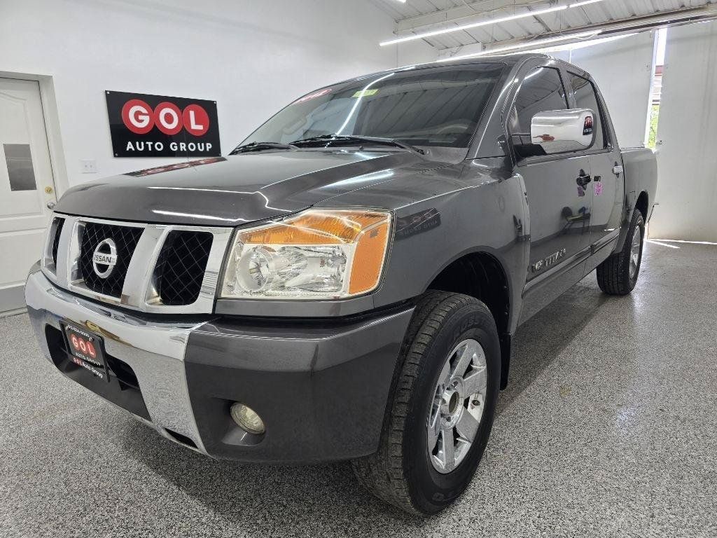Used 2012 Nissan Titan SV RWD image 8