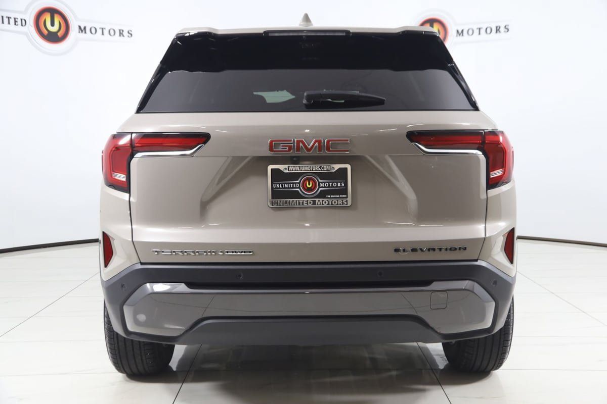 Used 2025 GMC Terrain Elevation w/ Technology Package II AWD/4WD image 42