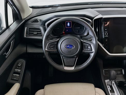 Used 2024 Subaru Ascent Premium w/ Convenience Package image 18