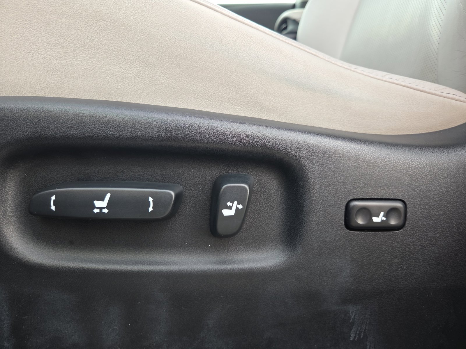 Used 2013 Lexus RX 350 FWD w/ Navigation Pkg image 25