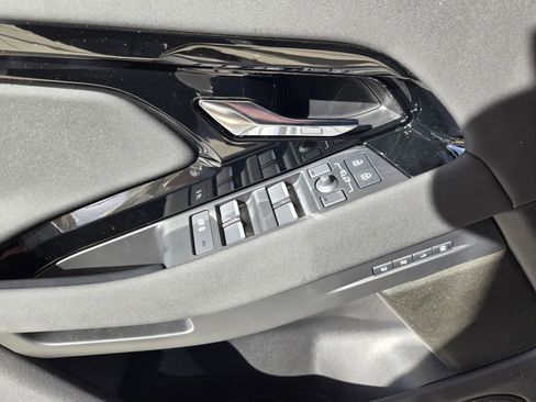 New 2026 Land Rover Range Rover Evoque S AWD/4WD image 13