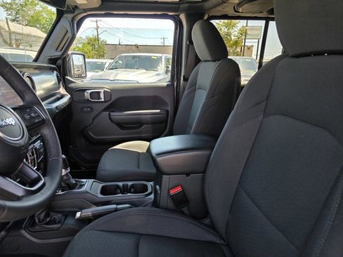Used 2023 Jeep Wrangler Unlimited w/ Sun & Screen Package AWD/4WD image 5