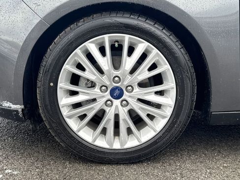 Used 2018 Ford Focus Titanium FWD image 32