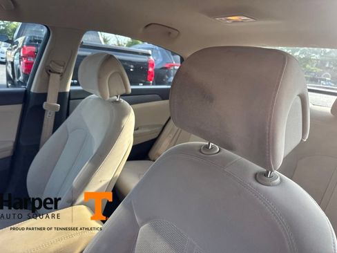 Used 2016 Hyundai Sonata SE FWD image 11
